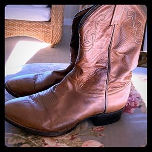 Men’s cowboy boots